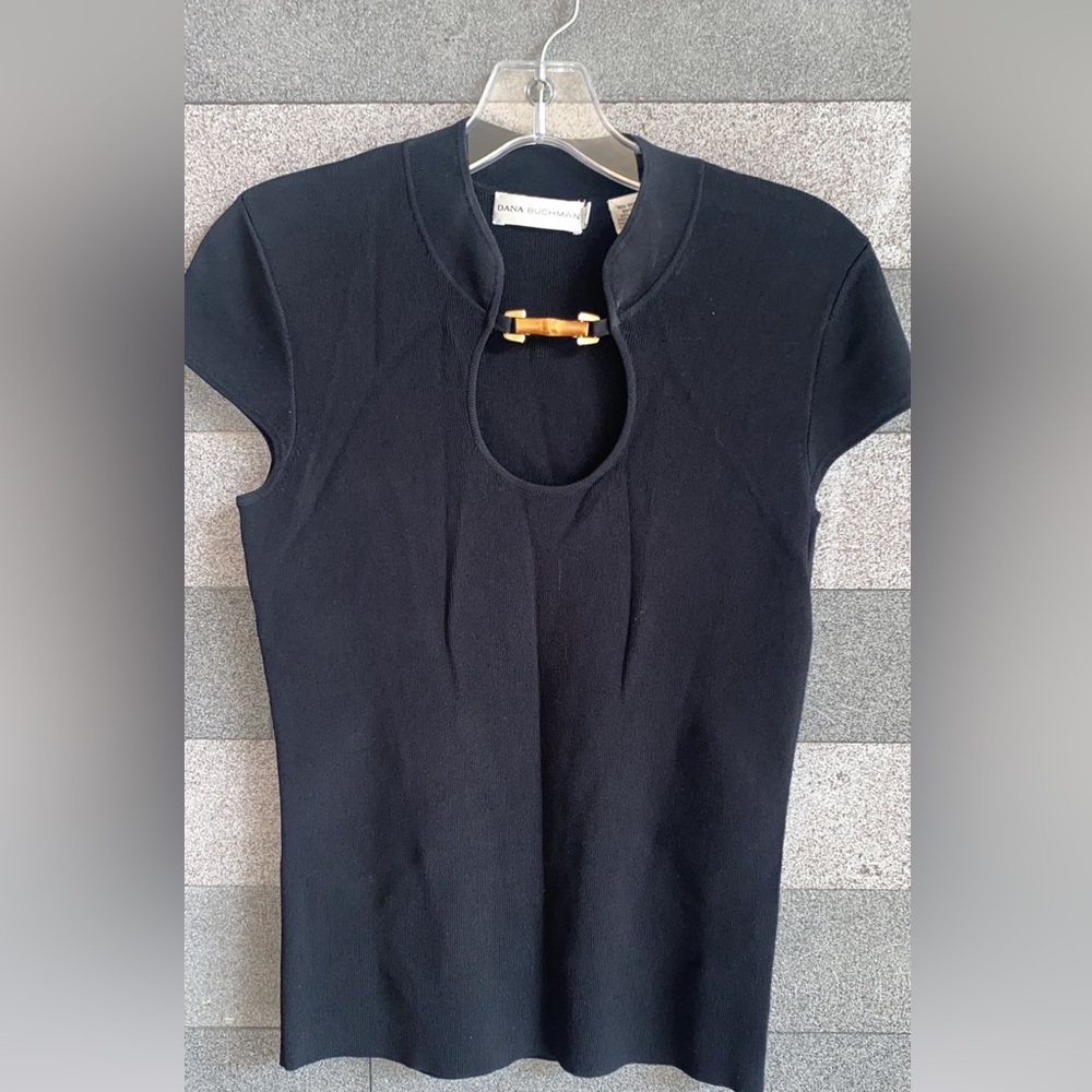 DANI BUCHMAN size small knitted black top